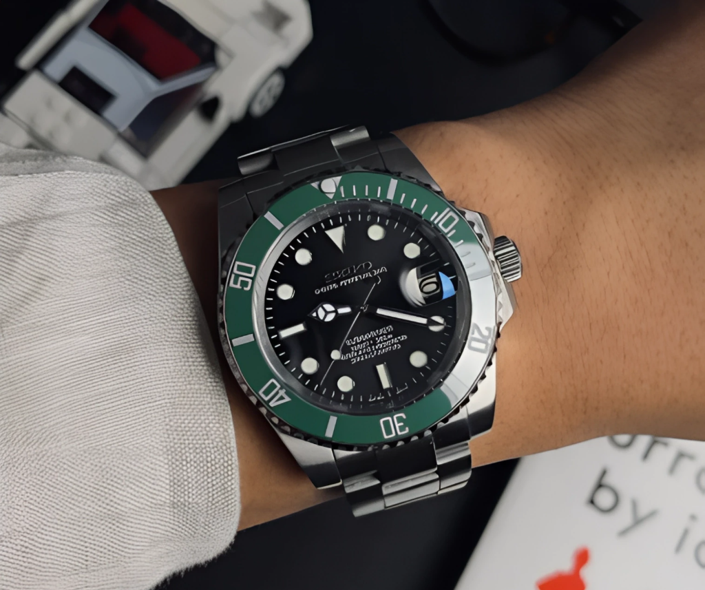 SEIKO SUBMARINER